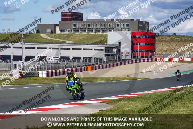 cadwell no limits trackday;cadwell park;cadwell park photographs;cadwell trackday photographs;enduro digital images;event digital images;eventdigitalimages;navarra;no limits trackdays;peter wileman photography;racing digital images;trackday digital images;trackday photos